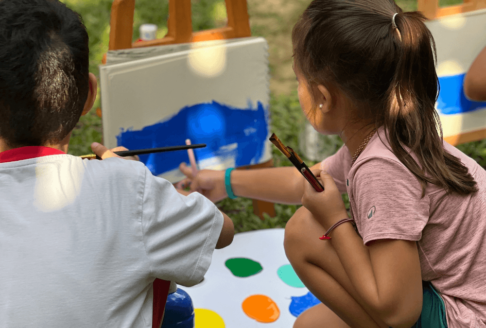 Outdoor Creative Painting