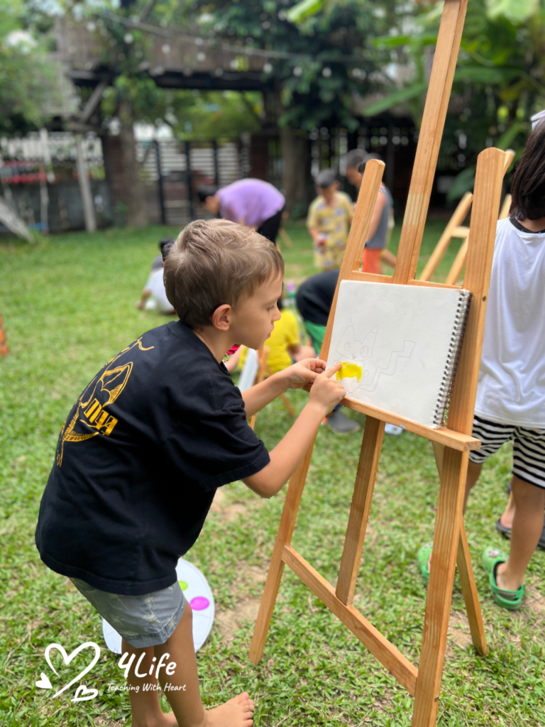 4life-education-outdoor-creative-painting