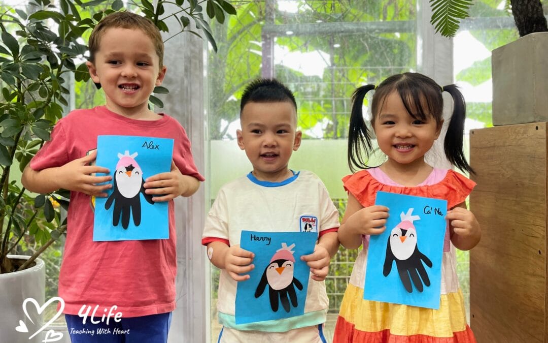 Working In The Family Garden – A Fun Learning Journey for Little Kids