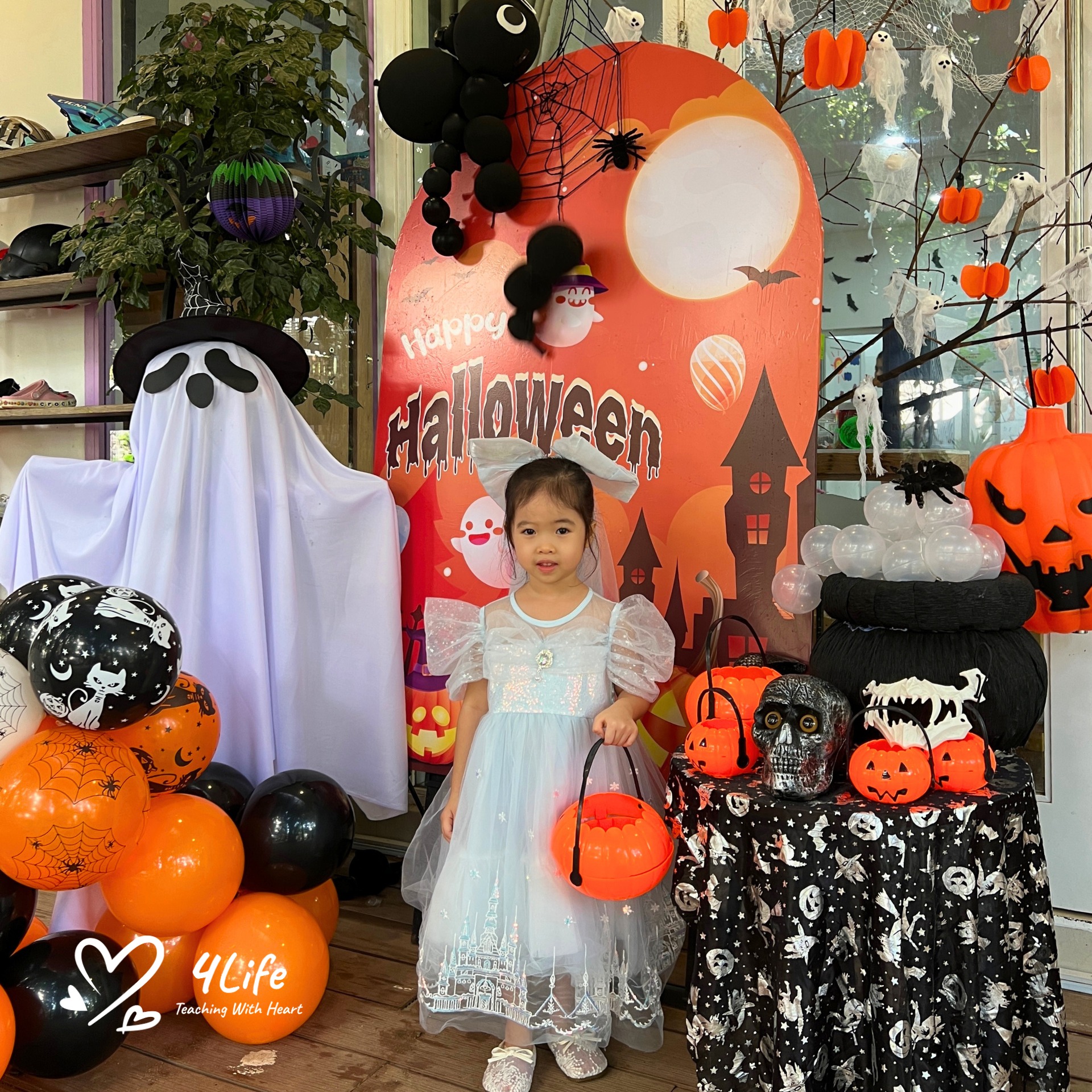 Halloween Fashion Show